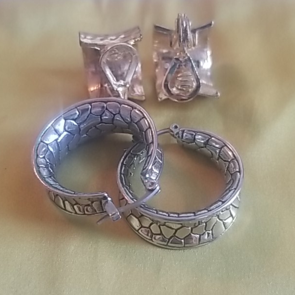 Earring bundle - Picture 2 of 4